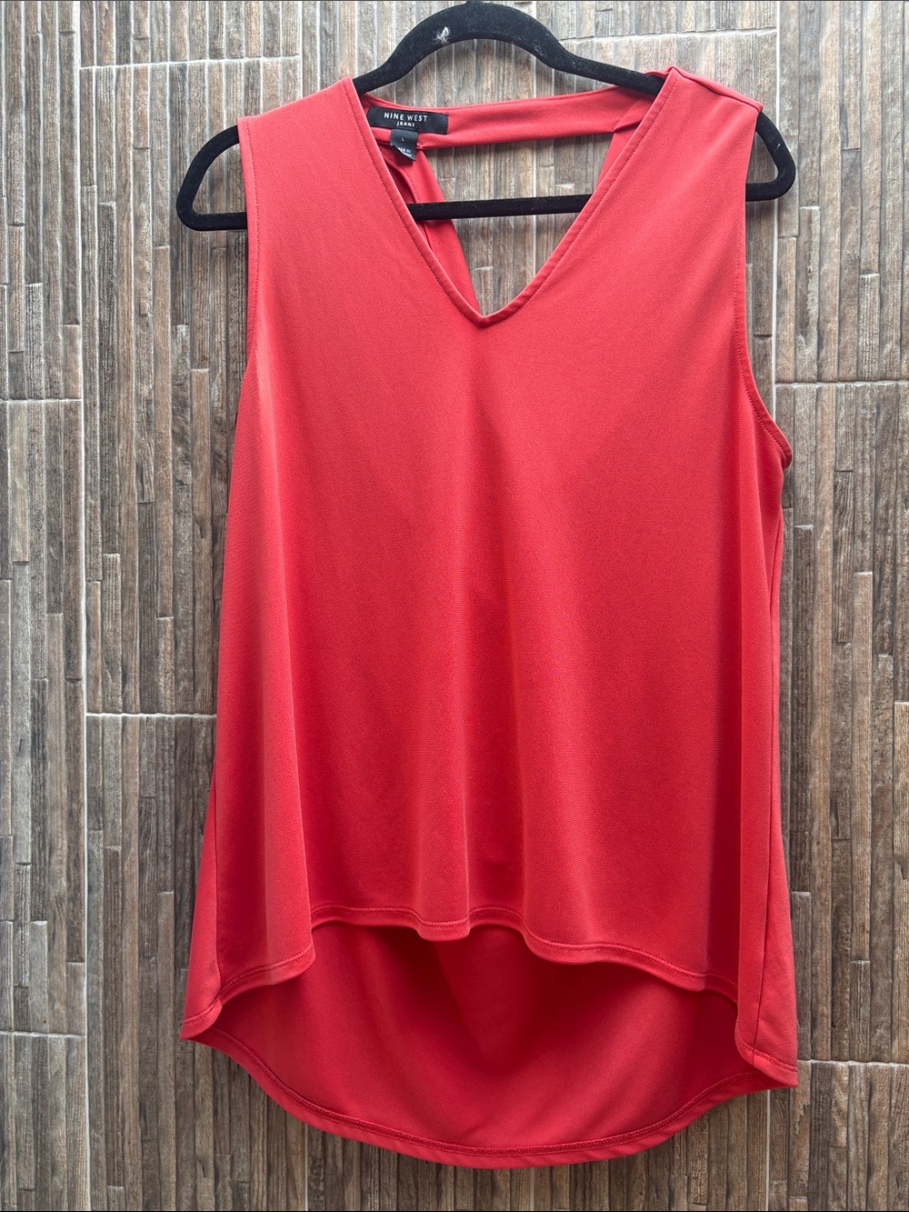 Nine West Red V-Neck Sleeveless Tunic Top
